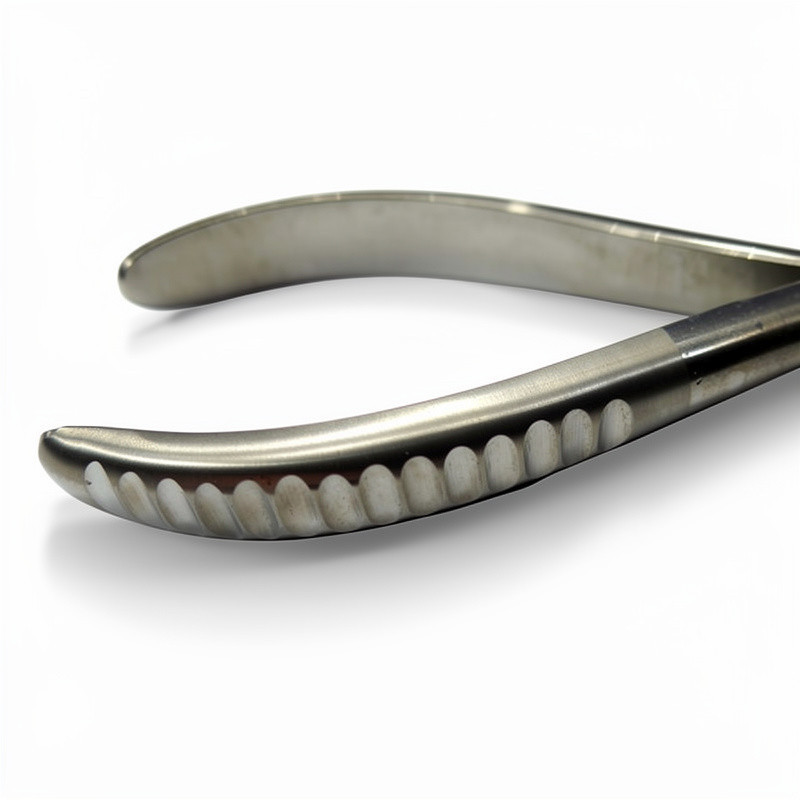 PINCE A MENISQUER MORS LARGEUR 18 + 7 MM