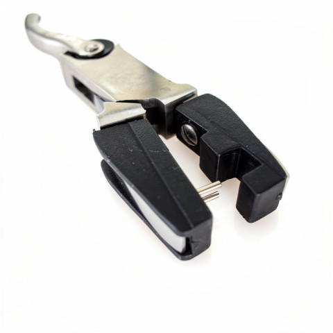 Pince de démontage cavaliers plastiques best 