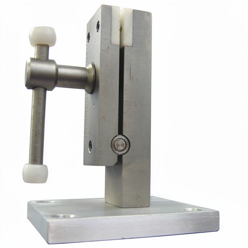 ETAU ACIER AVEC MORS NYLON