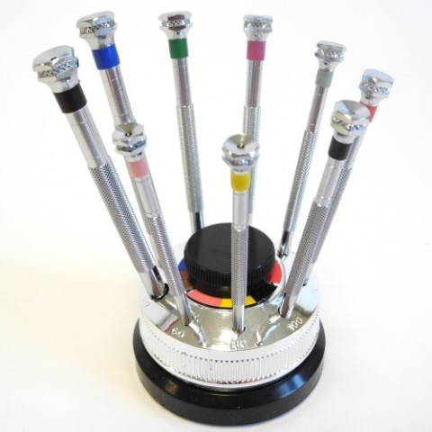 Assortiment tournevis + clés sur socle tournant 