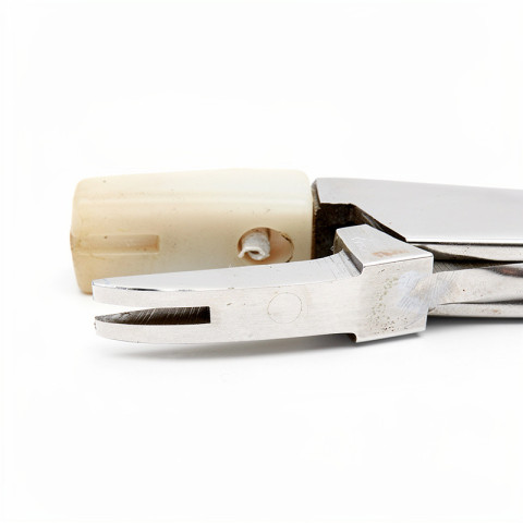 PINCE A AJUSTER POUR MONT. VERRES PERCES 